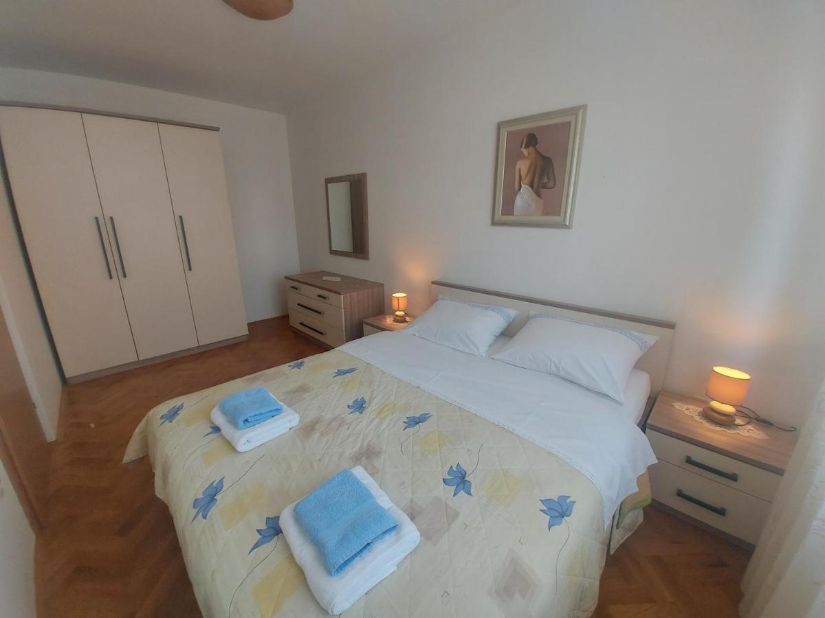 Ive Apartament *